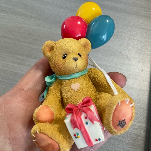 NIB CHERISHED TEDDIES NINA BEAR WITH BALLOONS #215864 1996 BEARY HAPPY WISHES - Picture 2 of 8